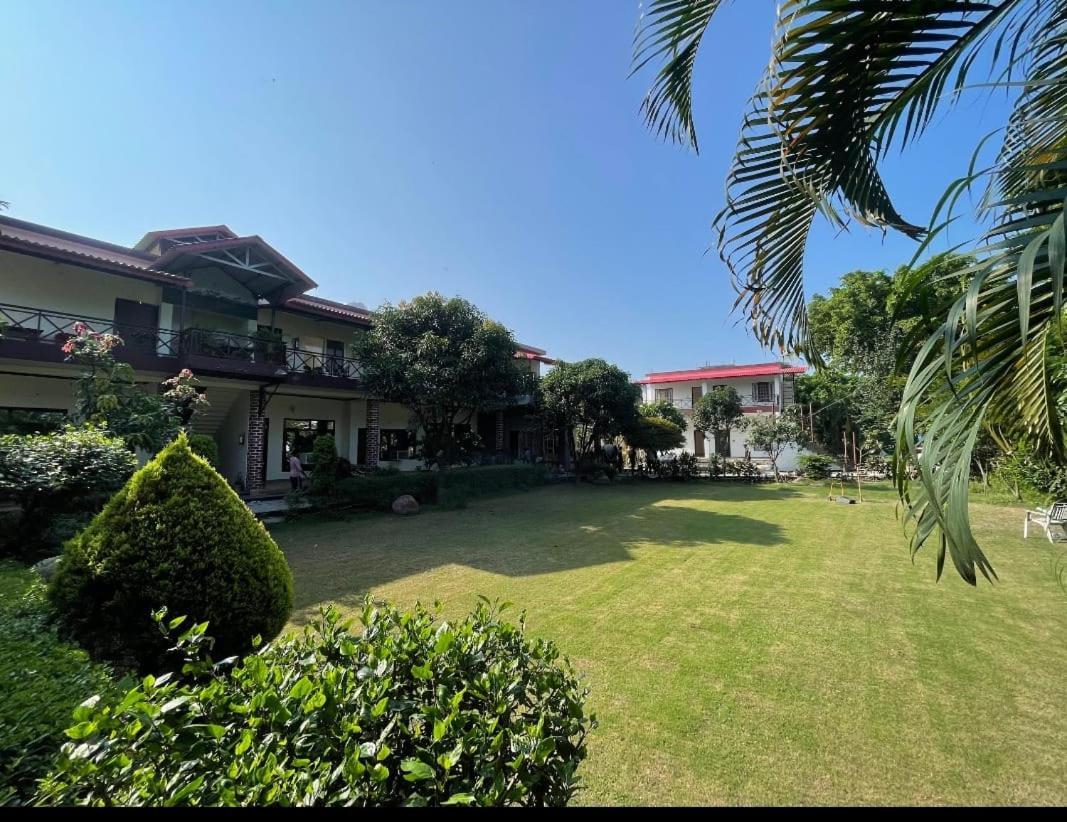 Karans Corbett Motel Ramnagar  Bagian luar foto