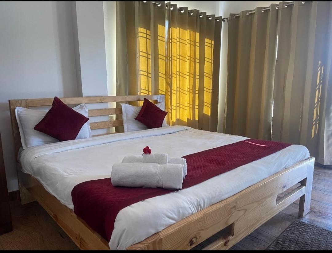 Karans Corbett Motel Ramnagar  Bagian luar foto