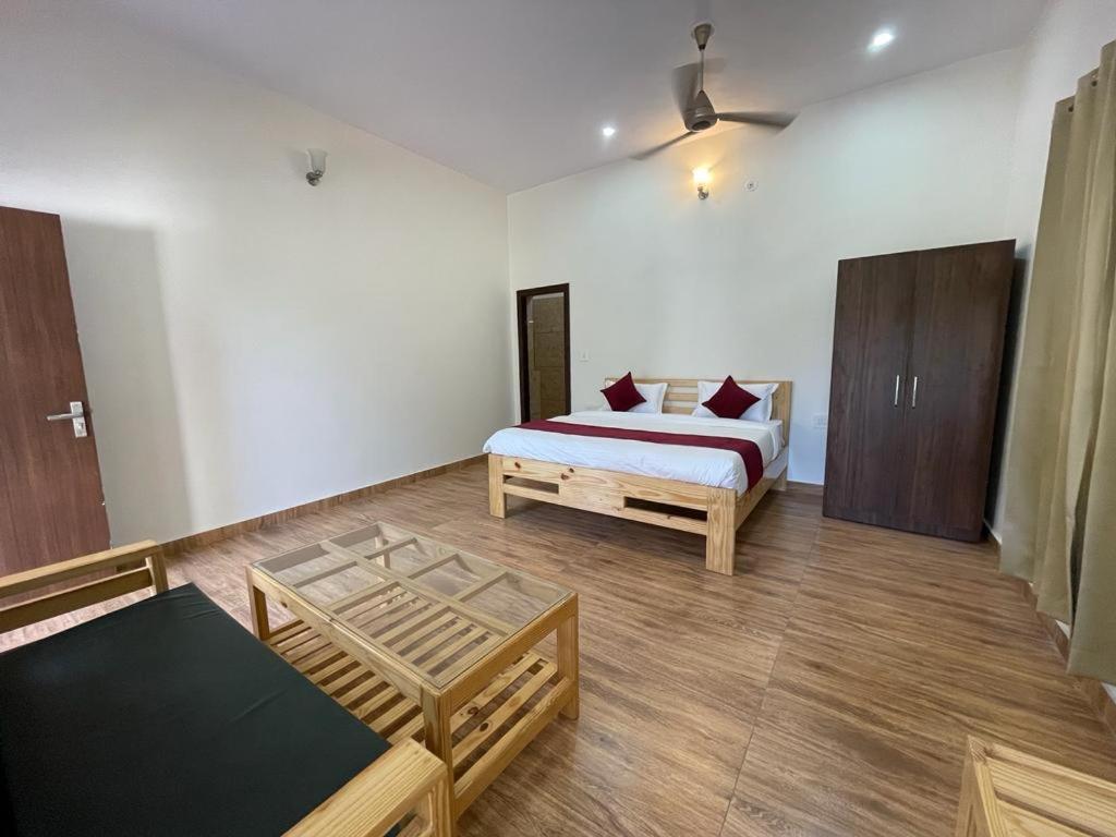 Karans Corbett Motel Ramnagar  Bagian luar foto