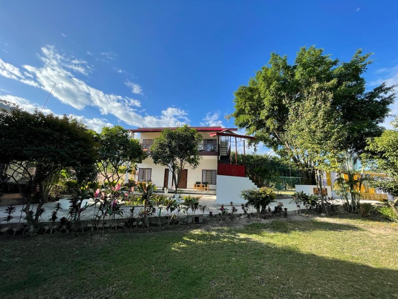 Karans Corbett Motel Ramnagar  Bagian luar foto
